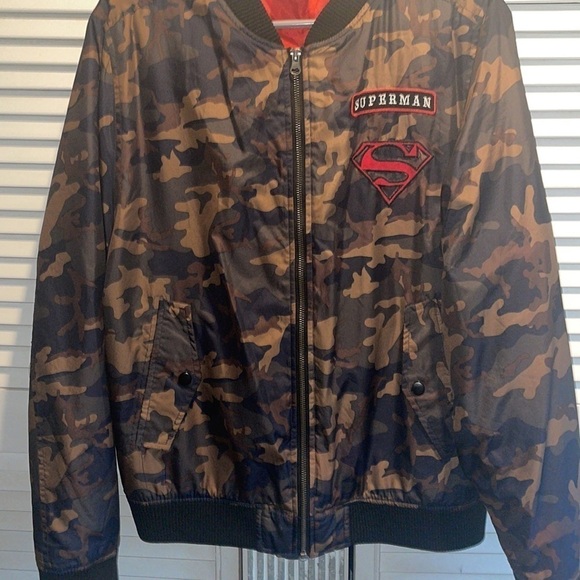 DC Comics Men's Superman Olive Camouflage Polyester Bomber Jacket size M - Picture 5 of 7